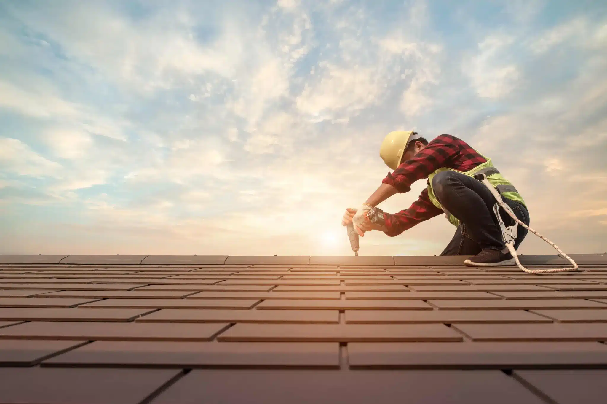 local roofer doing roofing project